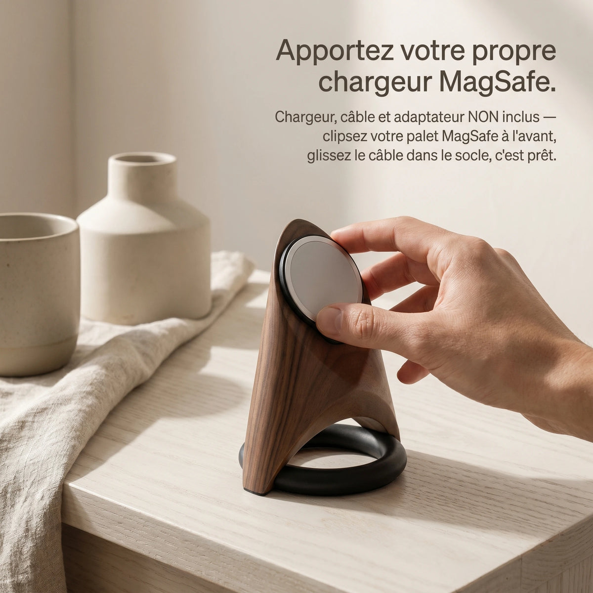 Support téléphone Fusée aspect bois — MagSafe & Android