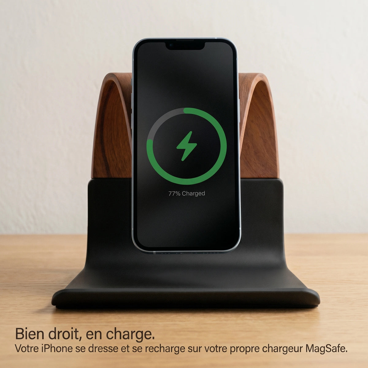 Chargeur sans fil Cascade — support MagSafe aspect bois