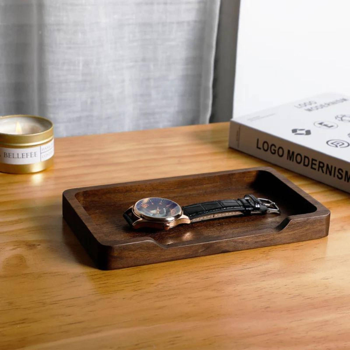 Plateau de rangement en noyer noir — organisateur bureau compact