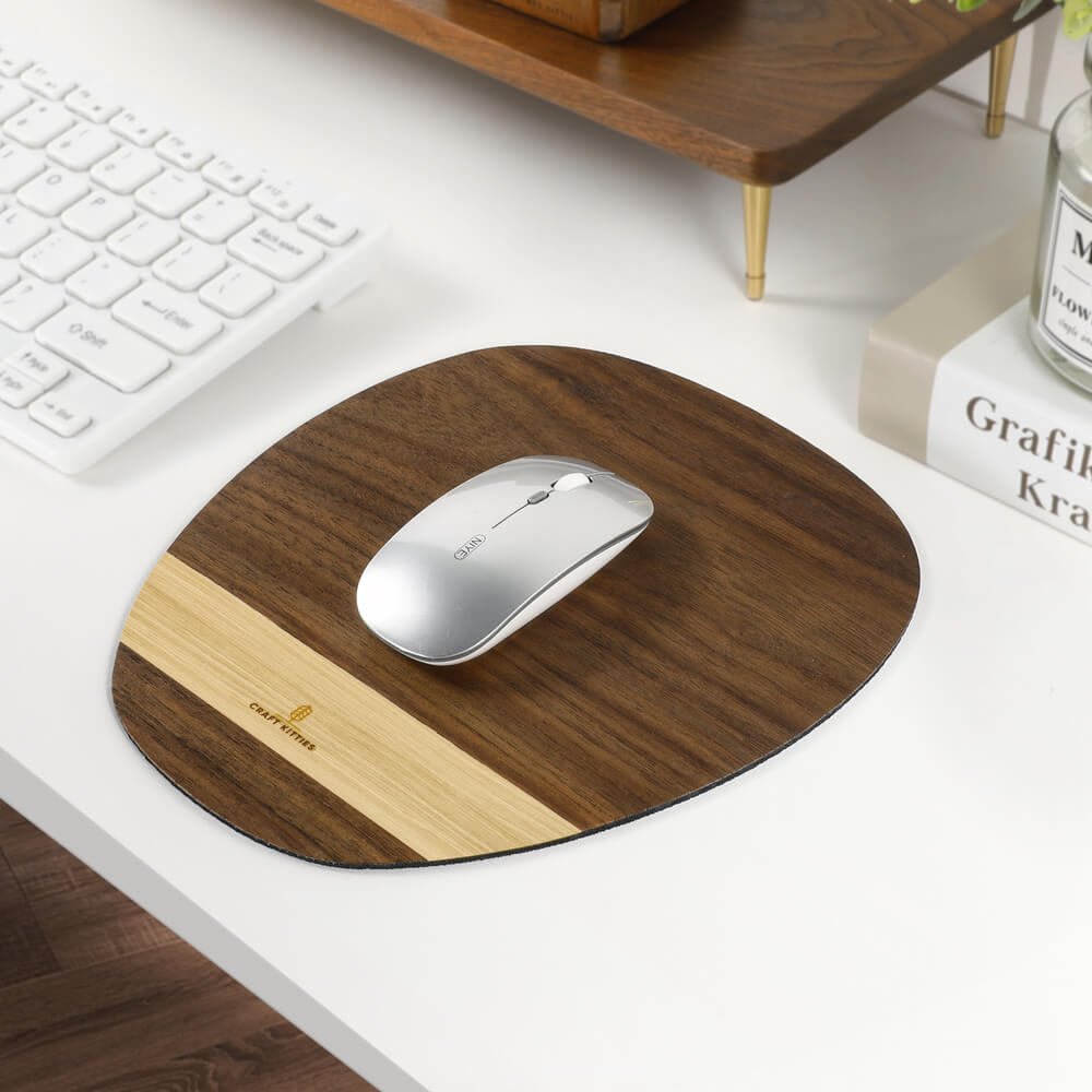 Tapis de souris en bois noyer & frêne strié — Ovale