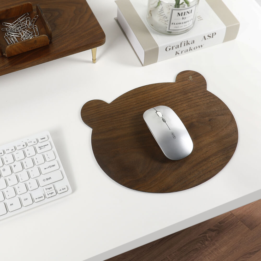 Tapis de souris en bois de noyer — Forme ours ou chat