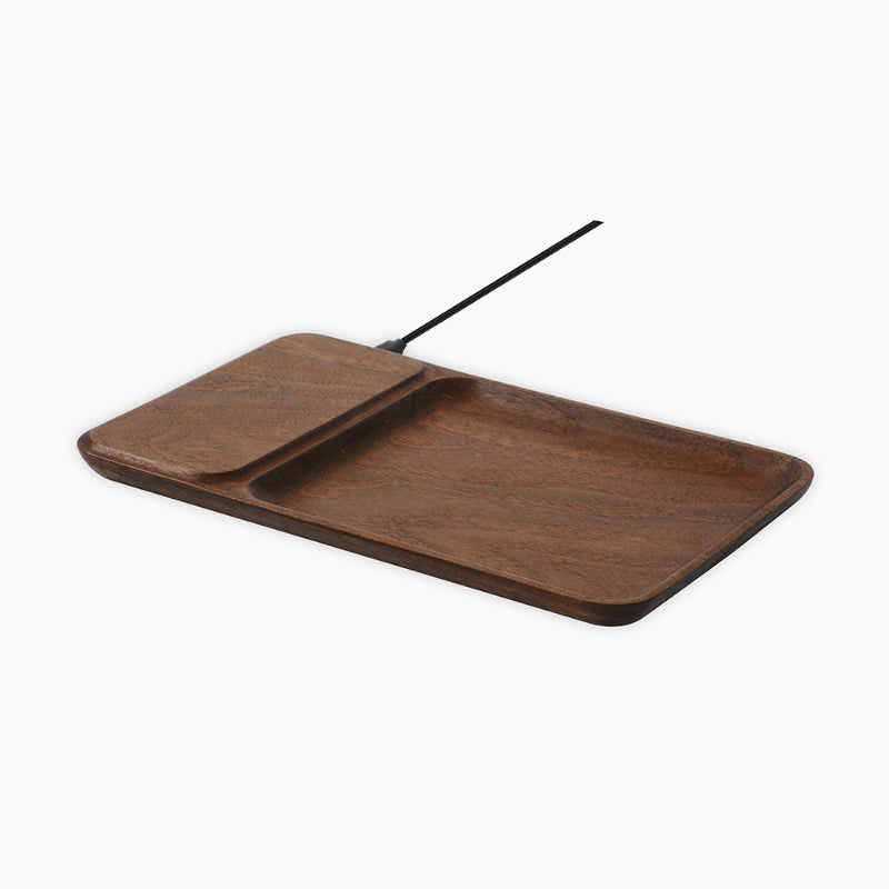Plateau chargeur sans fil en noyer massif — vide-poche Qi