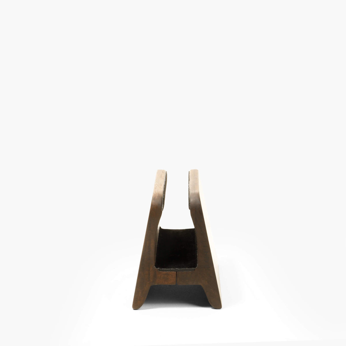 Support MacBook vertical en bois de noyer — bureau épuré