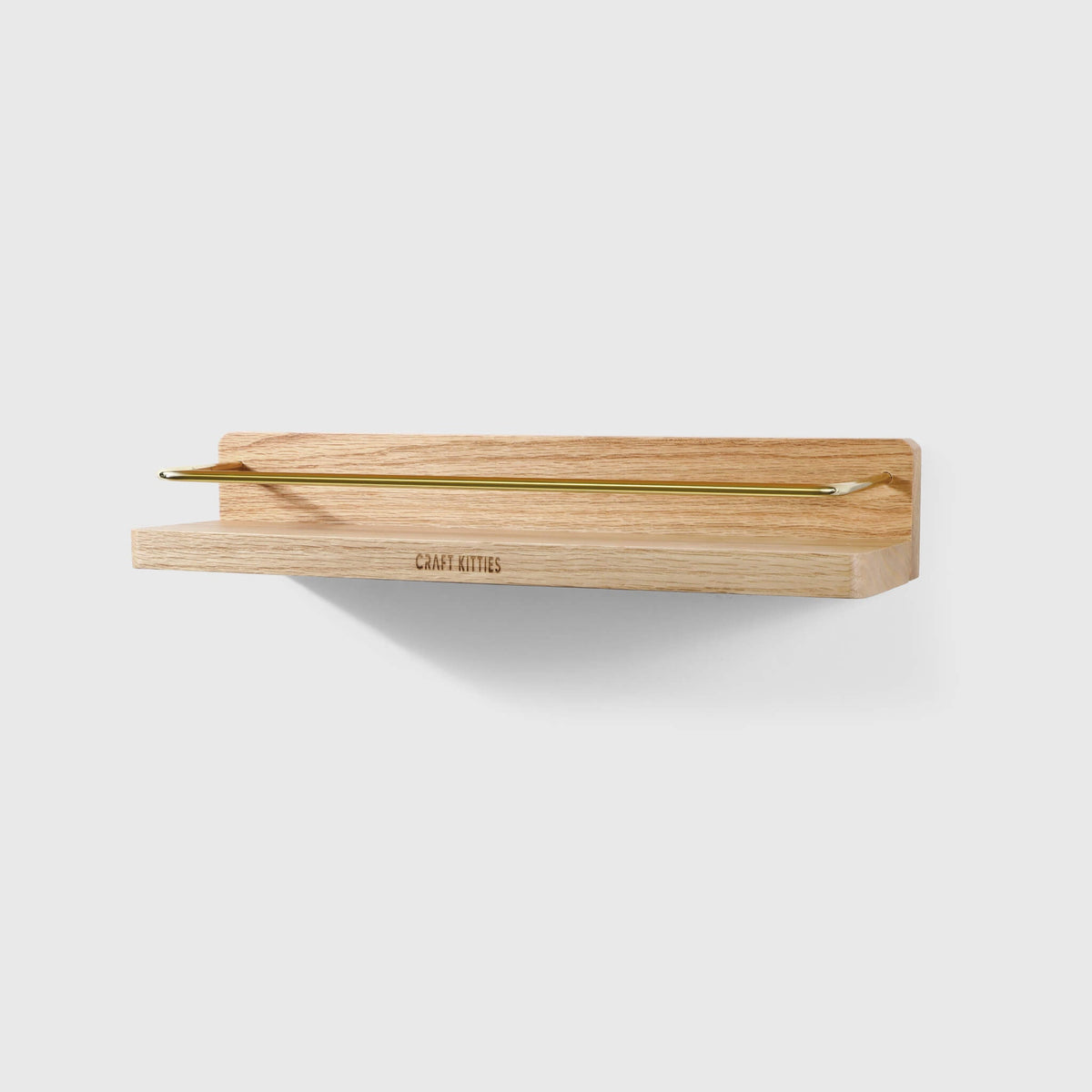 Porte-serviettes mural en bois — finition naturelle, salle de bain