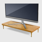 Support écran bois chêne rouge — bureau +8 cm, pieds laiton