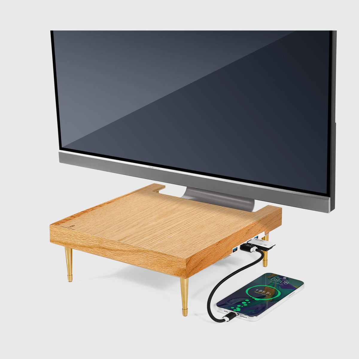 Support iMac bois chêne rouge avec ports USB — déco bureau