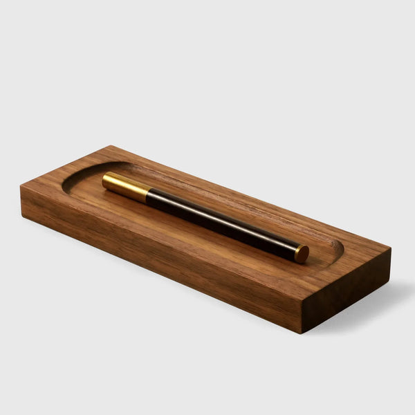 Repose-stylo en bois noyer — avec gravure personnalisée