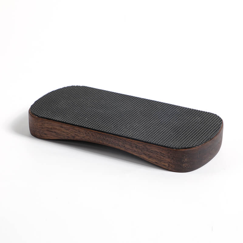 Repose-poignet souris en bois noyer — artisanal, bureau déco