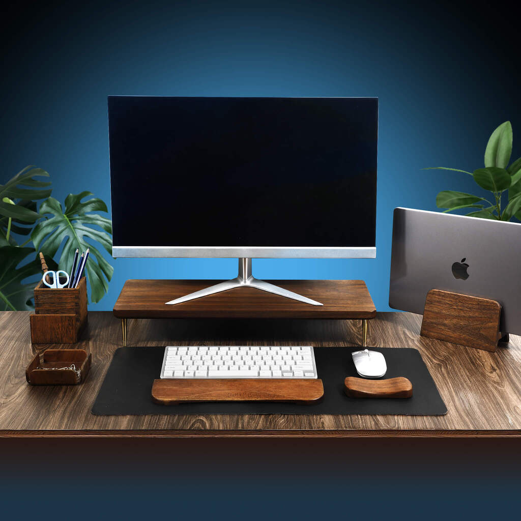 Support écran bois chêne rouge avec ports USB — bureau déco