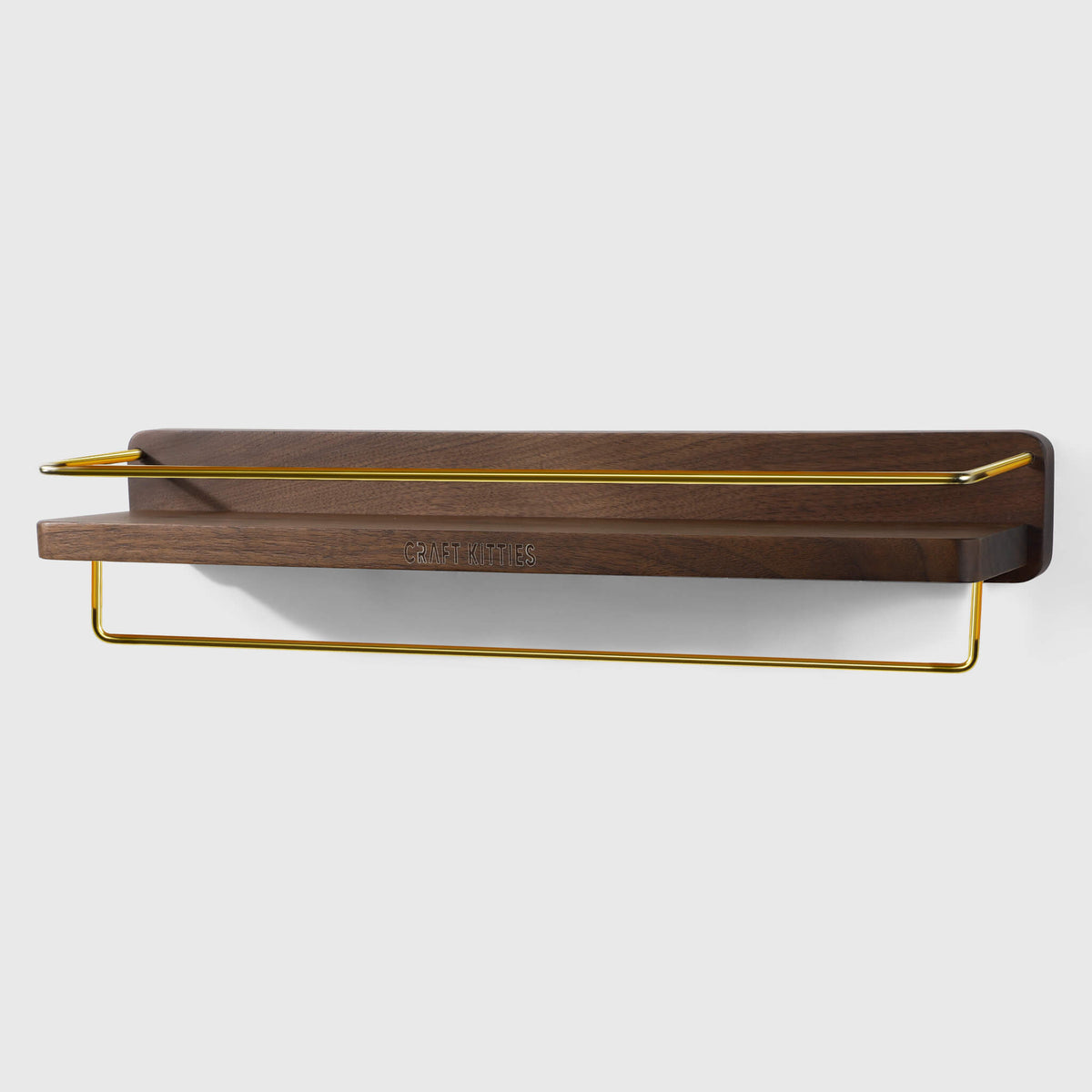 Étagère murale bois avec porte-serviettes — chêne naturel