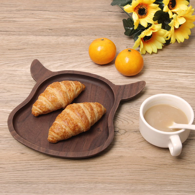 Assiette en bois de noyer en forme de vache | Plateau de service fait main | Cadeau parfait pour les amoureux des animaux