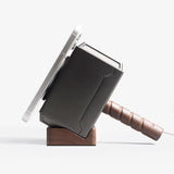 Chargeur sans fil Mjöllnir marteau Thor aspect bois
