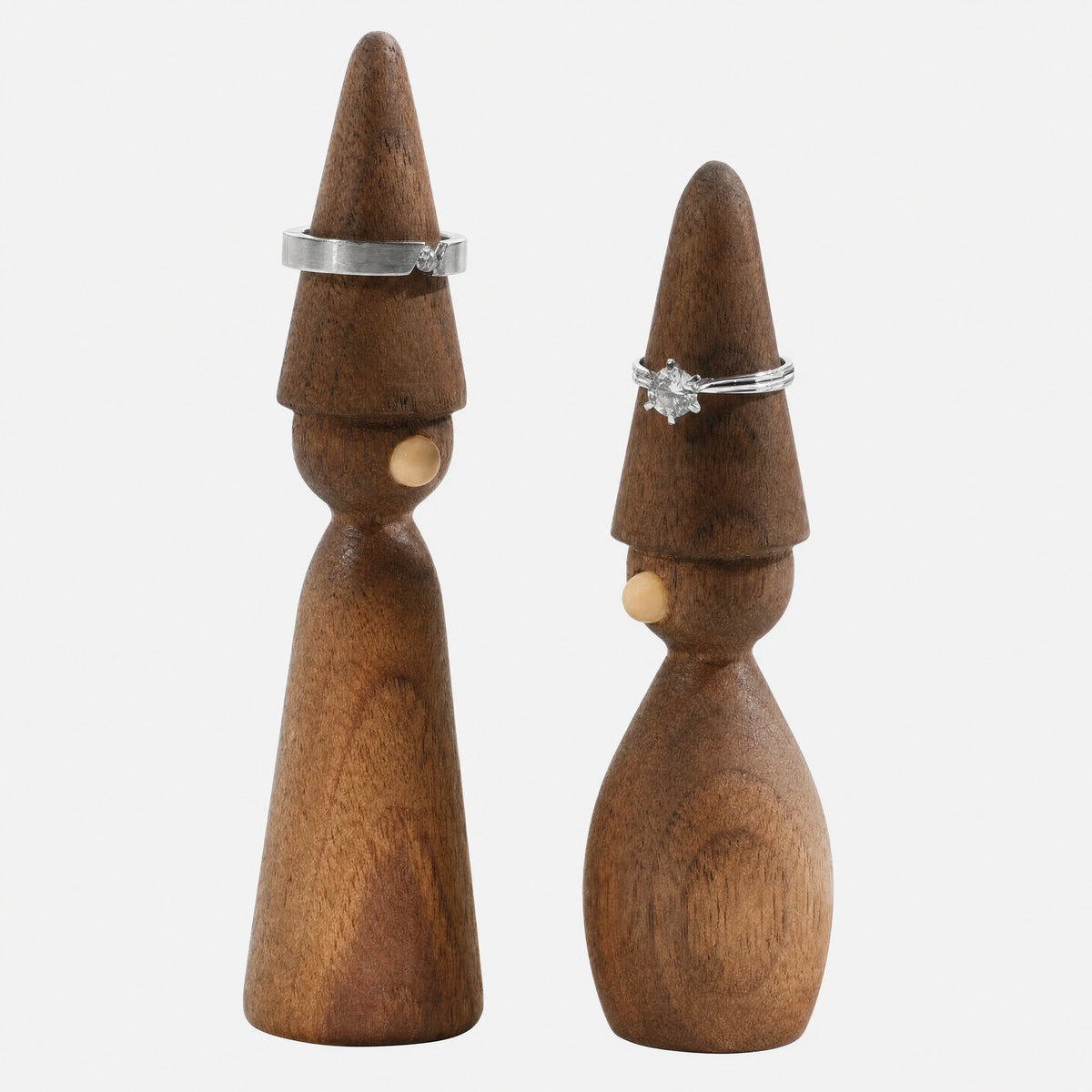 Porte-bague en bois de noyer artisanal — lot de 2